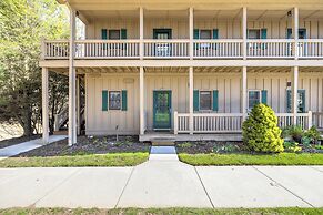 Rock Daisy by Avantstay Condo w/ Private Balcony