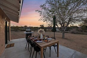 Dune Rise by Avantstay Chic Oasis w/ Patio