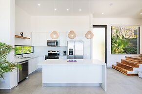 Ocean Villas - Luxury Ocean View Villas