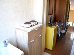 Kitai Air-conditioned Studio Holiday Home in San Foca