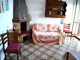 Air-conditioned Two-room Apartment With sea View Balcony in Torre Dell