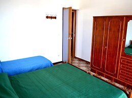 Air-conditioned Two-room Apartment With sea View Balcony in Torre Dell