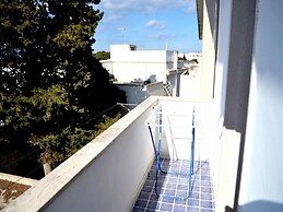 Air-conditioned Two-room Apartment With sea View Balcony in Torre Dell