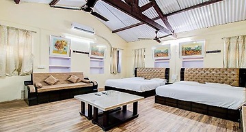 Fabhotel Royal Heritage