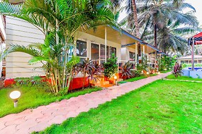 Fabhotel Bellini Morjim Resort