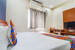 Fabexpress Elegant Residency