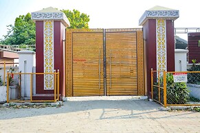 Fabhotel Madhuri Annex