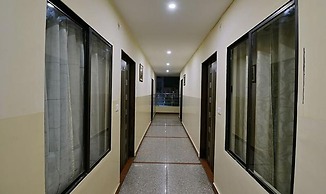 Fabhotel Sky Heights