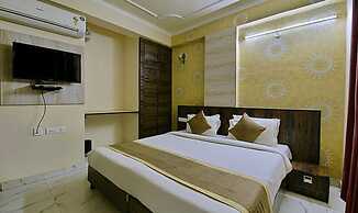 Fabhotel Sky Heights