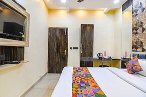 Fabhotel Royal Park Inn