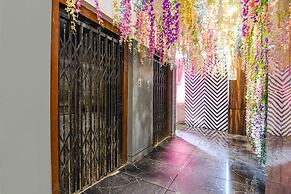 Fabhotel Royal Park Inn