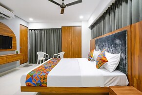 Fabhotel Royal King I