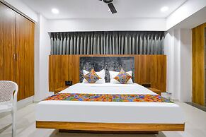 Fabhotel Royal King I