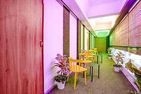 Fabhotel Royal King I