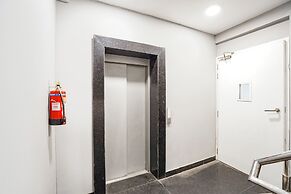 Fabhotel The Luxe Inn