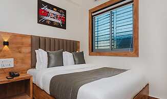 Fabhotel Airport Palace