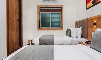 Fabhotel Airport Palace