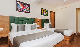 Fabhotel Airport Palace