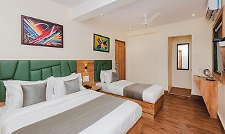 Fabhotel Airport Palace