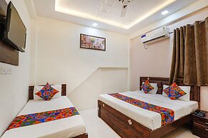 Fabhotel Jimmy Palace