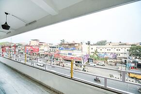 Fabhotel Krishna Palace