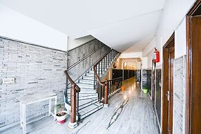 Fabhotel Krishna Palace