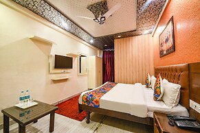 Fabhotel Krishna Palace