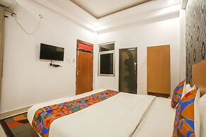 Fabhotel Pranjul Inn