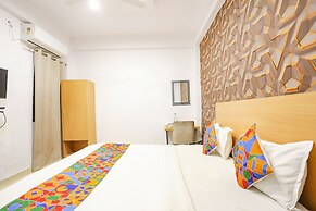 Fabhotel Pranjul Inn