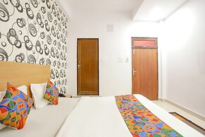 Fabhotel Pranjul Inn