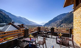 Fabhotel La Kailasha Regency