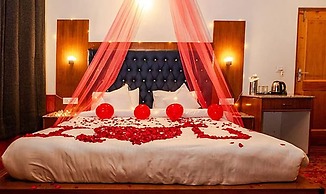 Fabhotel La Kailasha Regency