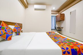 Fabhotel Royal Paradise