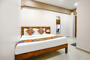 Fabhotel Royal Paradise