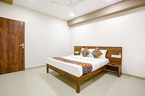 Fabhotel Royal Paradise