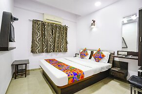 Fabhotel Santro