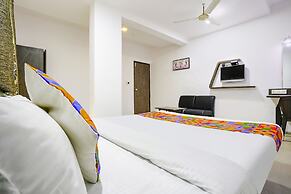 Fabhotel Santro