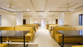 Fabhotel Kiara Govind Park