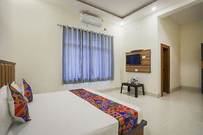 Fabhotel Downtown Residency