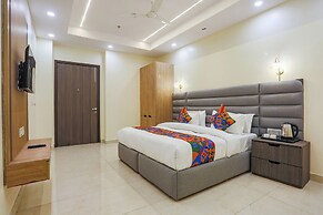 Fabhotel Vishesh Villas