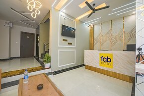 Fabhotel Relax Inn Palace