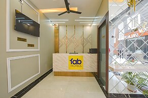 Fabhotel Relax Inn Palace