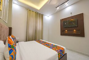 Fabhotel Relax Inn Palace