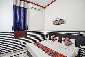 Fabhotel Sarwan