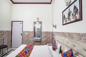 Fabhotel Sarwan