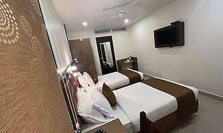 Fabhotel Prime Landridge