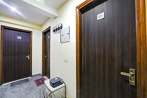 FabHotel Dwarka Residency