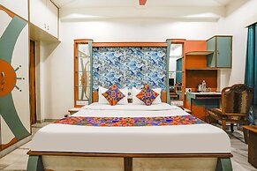 Fabhotel Rest & Peace