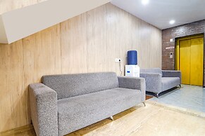 Fabhotel Stayz Inn Us Consulate