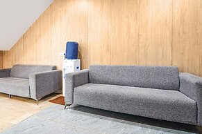 Fabhotel Stayz Inn Us Consulate